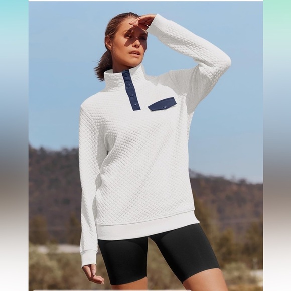 Btfbm waffle pattern pullover sweater with button neck in white/navy. Size S - Picture 5 of 11